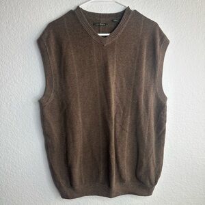 Ashworth Men's V-Neck Brown Sweater Vest